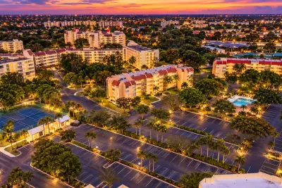 7080 Environ Blvd #423, Lauderhill: photo 1 of 53
