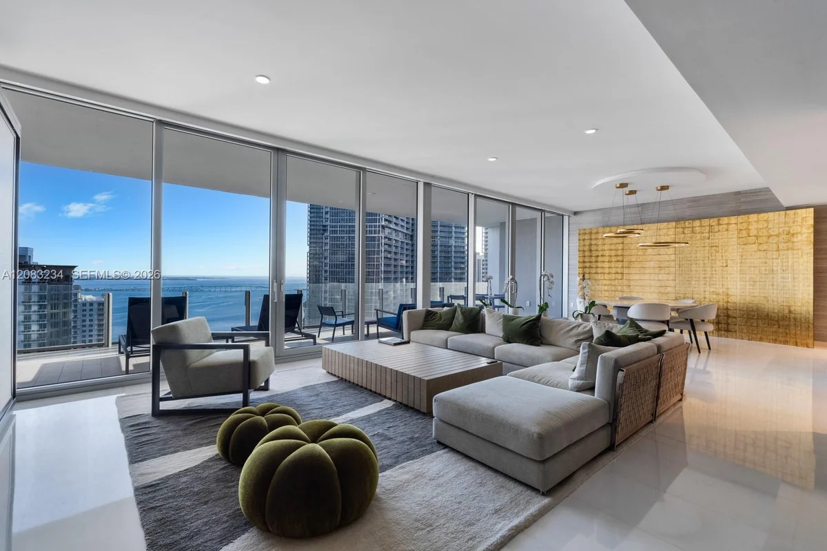 300 Biscayne Blvd Way #3302, Miami: photo 1 of 43