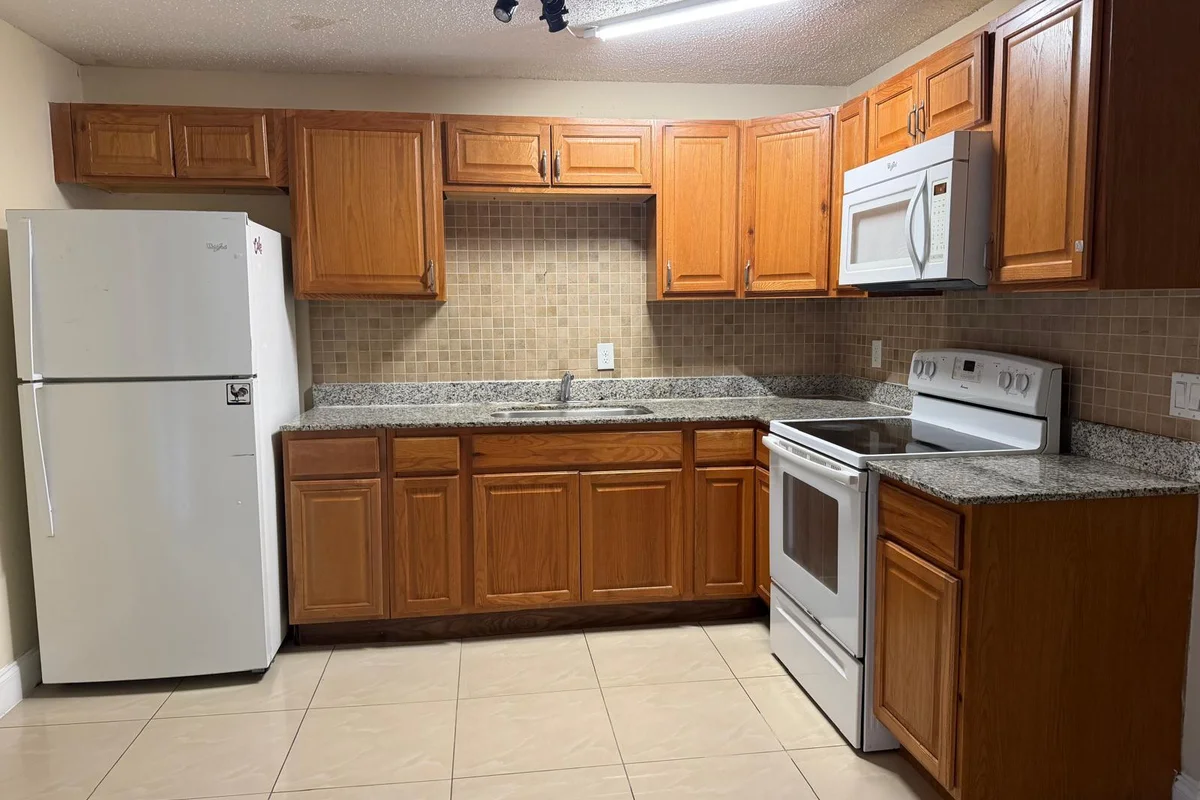 4159 Sherri Ct, Lake Worth: photo 1 of 9