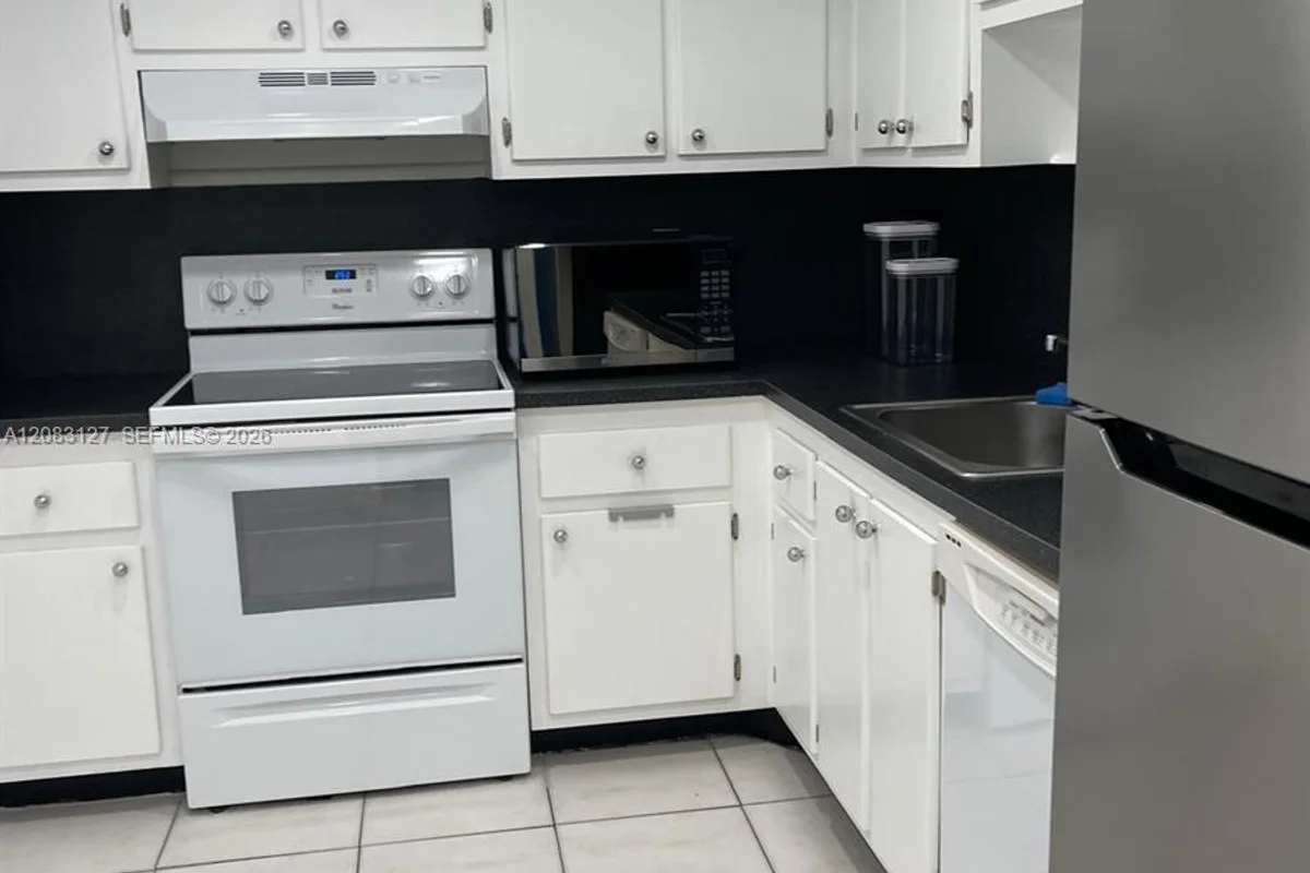 1200 NE Miami Gardens Dr #803W, Miami: photo 1 of 18