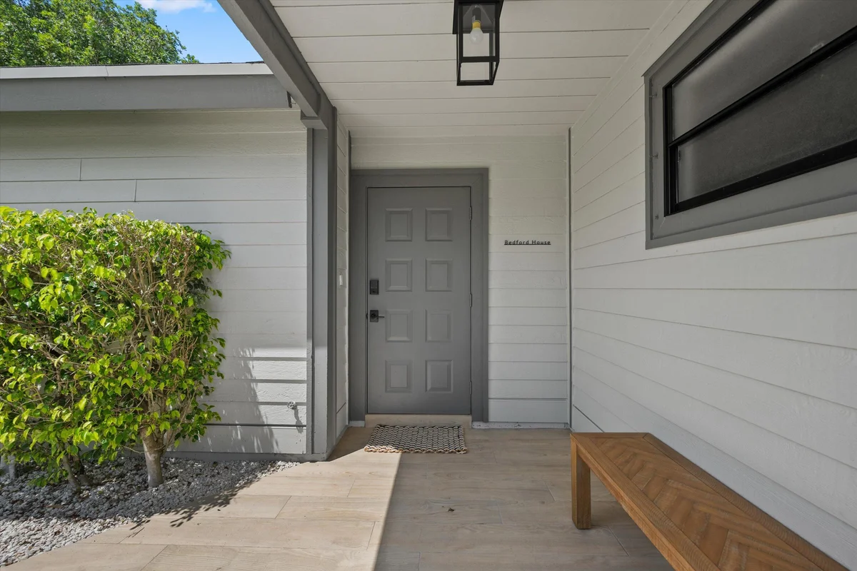 2515 Bedford Mews Dr, Wellington: photo 1 of 36