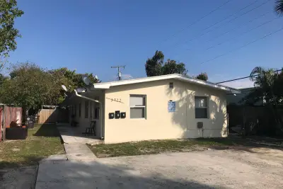 3722 Henry Ave #3, West Palm Beach: photo 1 of 13