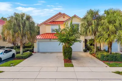 1106 Pinewood Lake Ct, Greenacres: photo 1 of 44