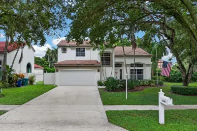 2640 Cayenne Ave, Cooper City: photo 1 of 49