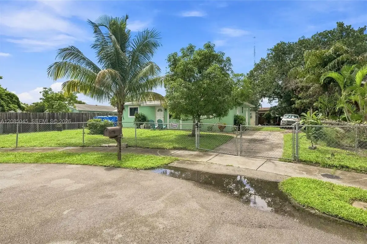 2622 NW 24th Ct, Fort Lauderdale: photo 1 of 24