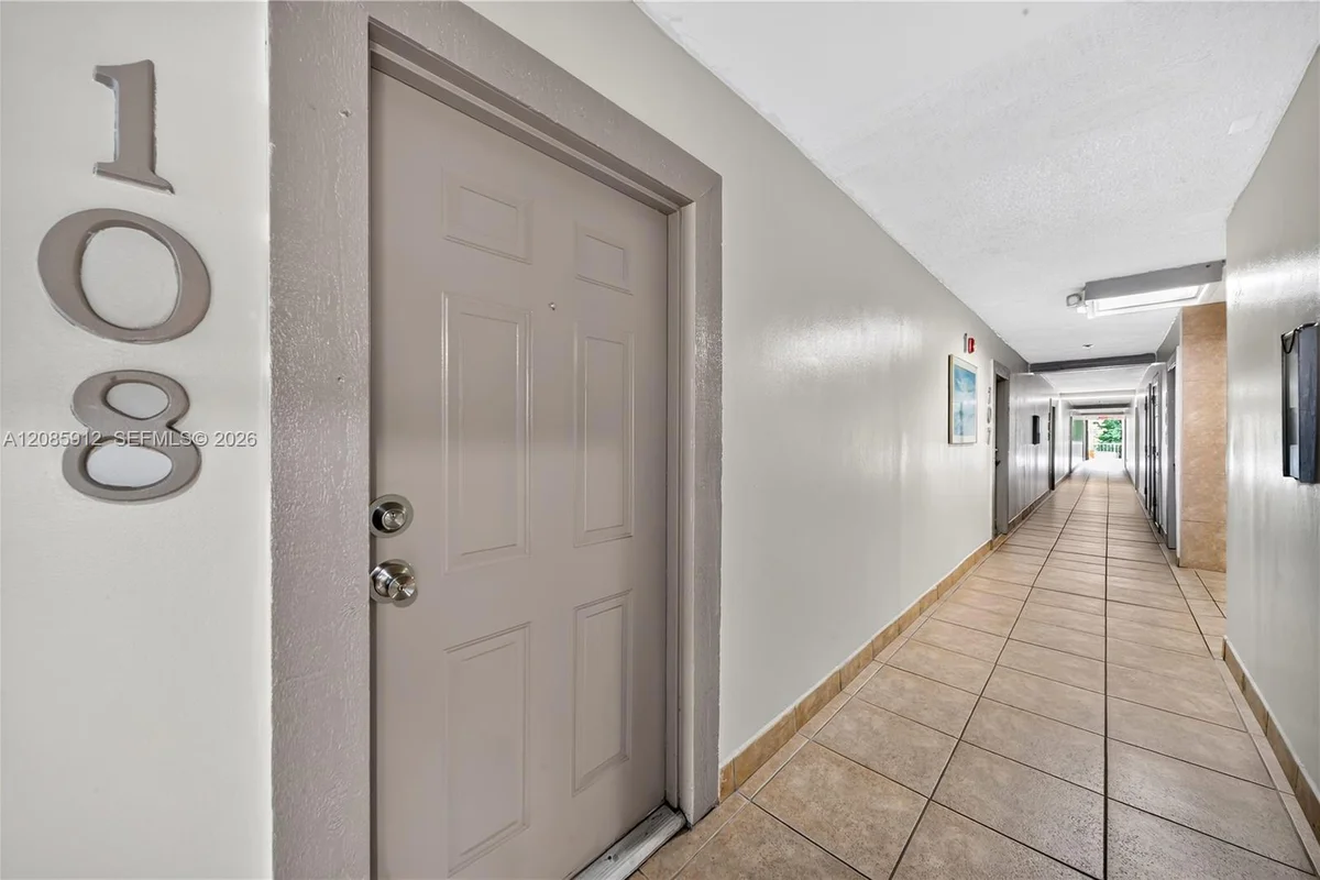 1801 NE 140th St #108, North Miami: photo 1 of 21