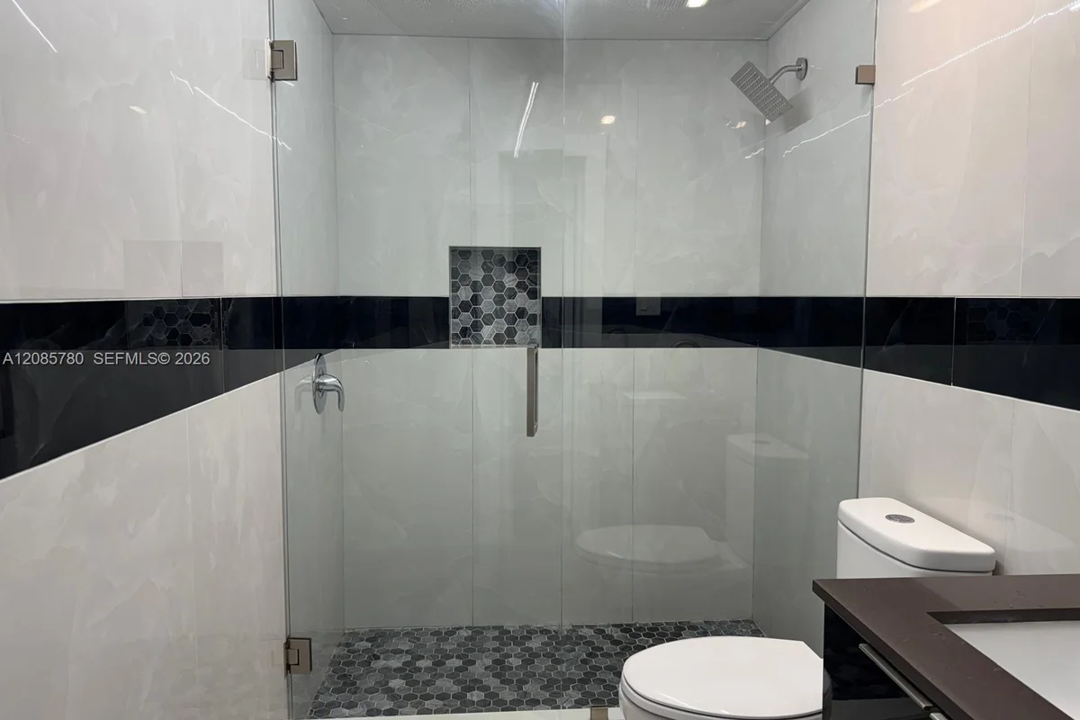 112xx SW 48th St #A, Miami: photo 1 of 6