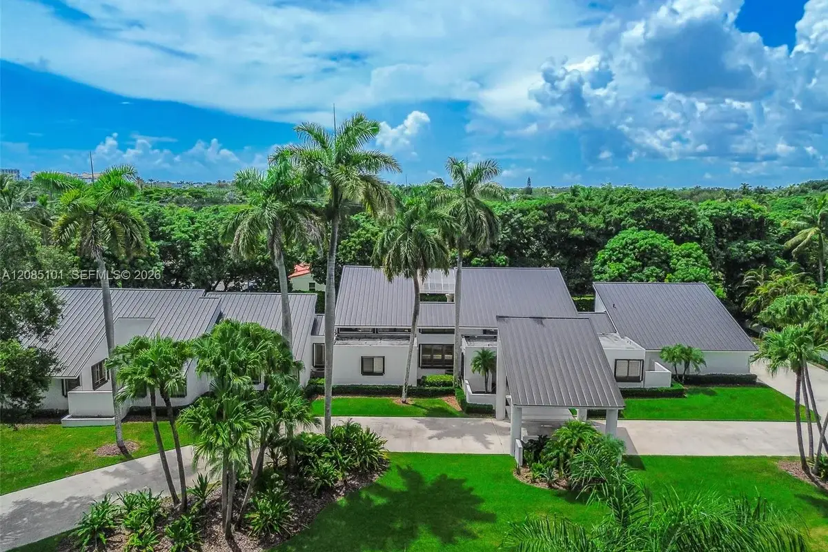 7730 SW 68 Ter, Miami: photo 1 of 42
