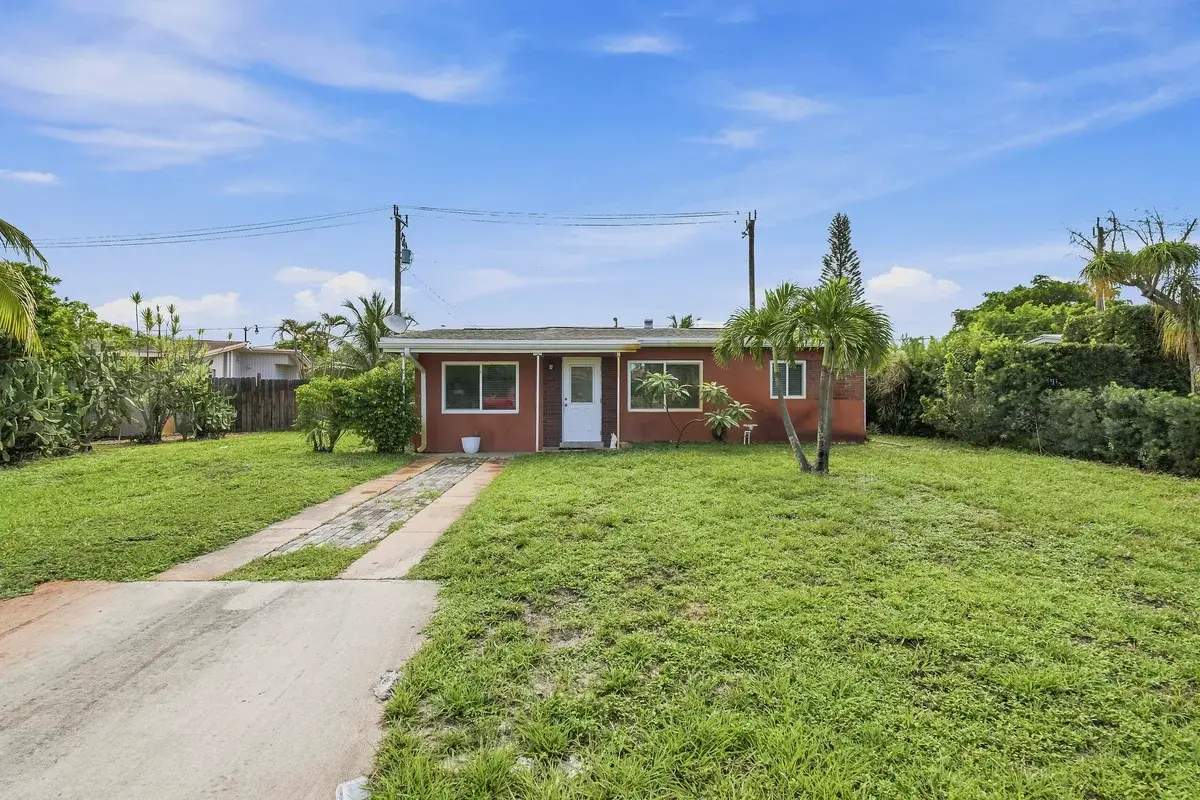 3180 NE 13th Ave, Pompano Beach: photo 1 of 13