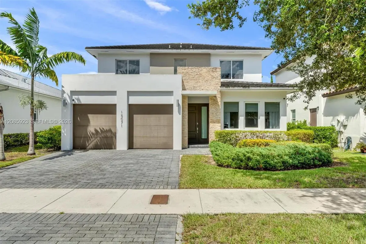 15071 SW 176th St, Miami: photo 1 of 73