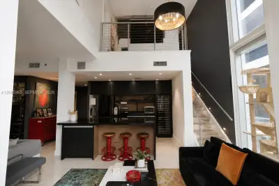 1050 Brickell Ave #222, Miami: photo 1 of 19