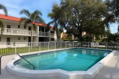 899 SE 2nd Ave #207, Deerfield Beach: photo 1 of 16