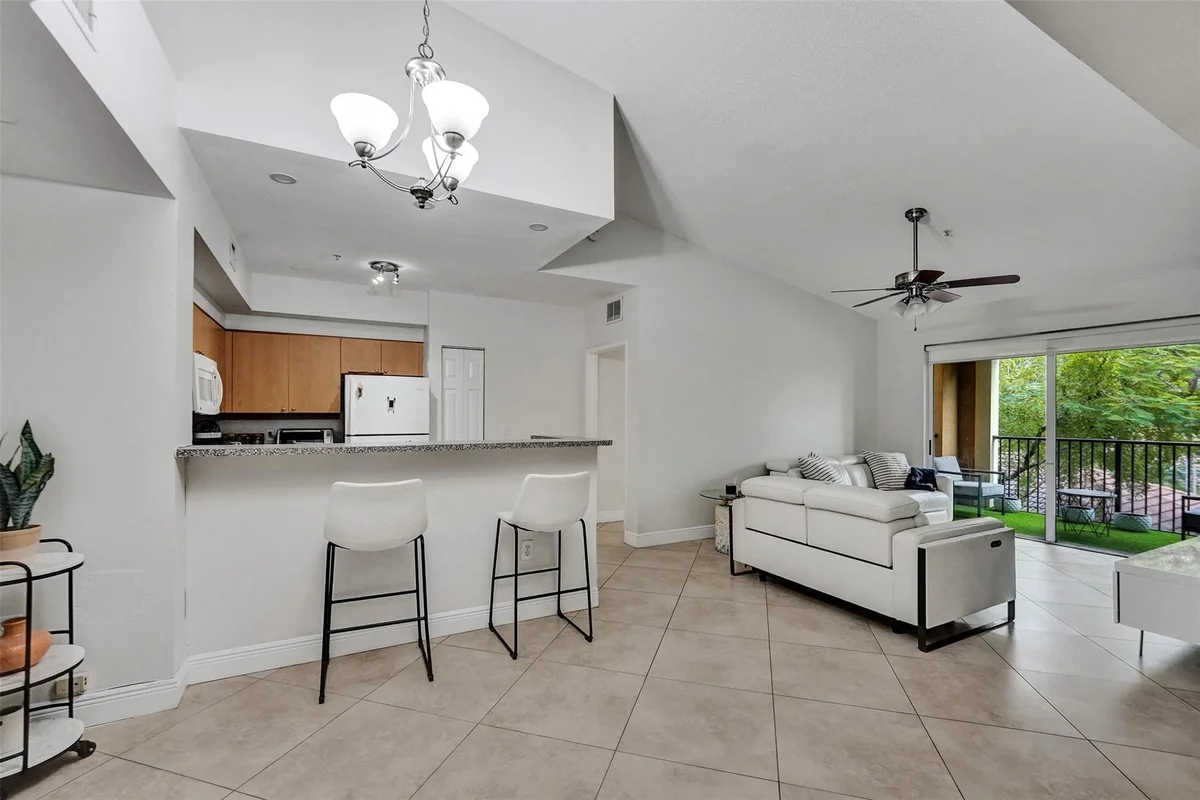 7940 N Nob Hill Rd #304, Tamarac: photo 1 of 38