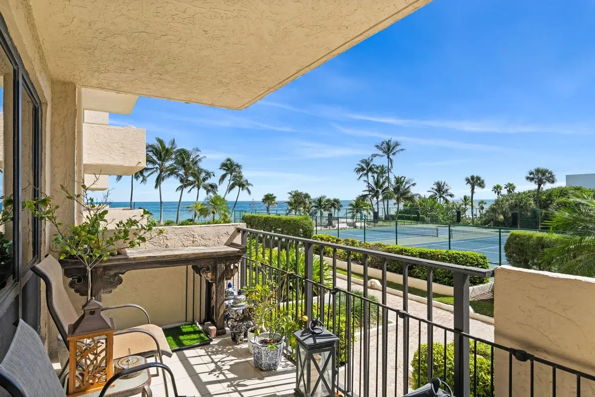 4900 N Ocean Blvd, Lauderdale-by-the-Sea: photo 1 of 13