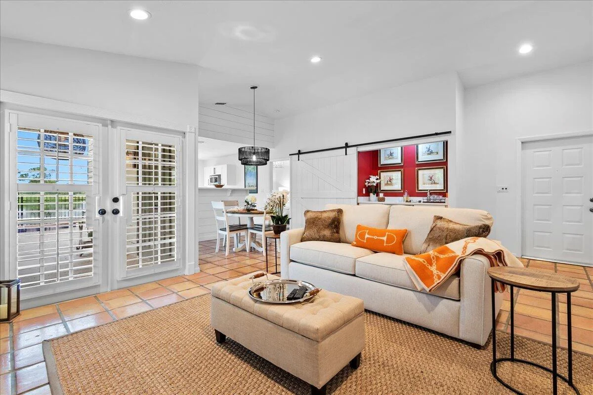 2542 Bedford Mews Dr, Wellington: photo 1 of 25