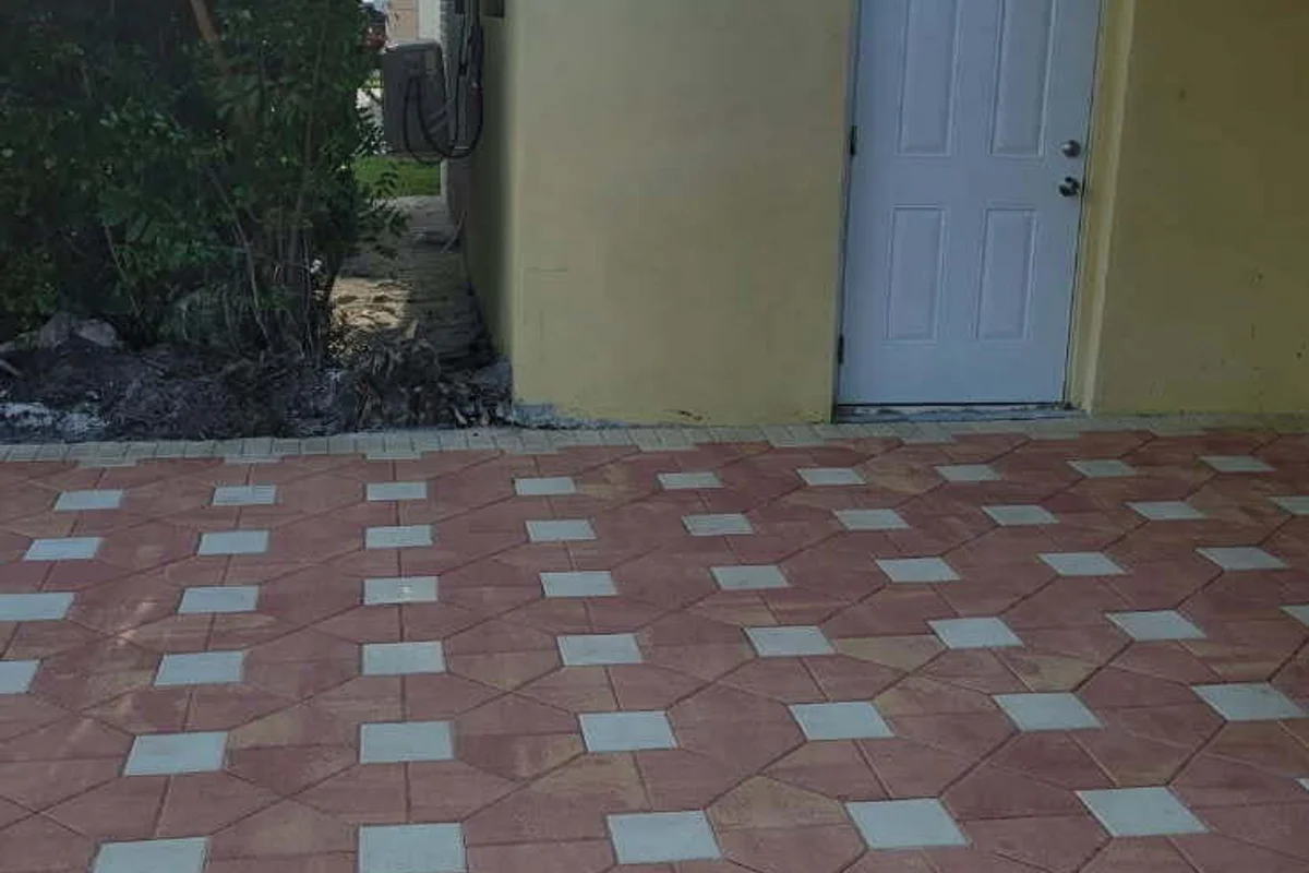 7751 NW 41st St, Davie: photo 1 of 5