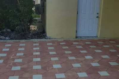 7751 NW 41st St, Davie: photo 1 of 5