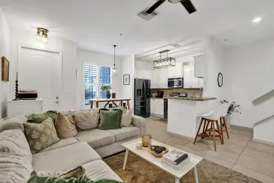 159 SW 7th Ct, Pompano Beach: photo 1 of 58