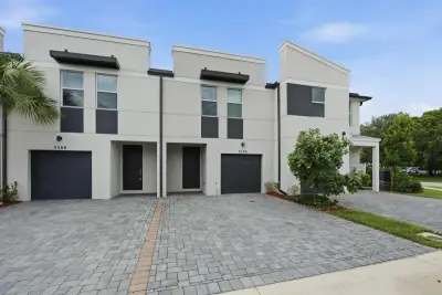 3570 San Bernardino Way, Palm Springs: photo 1 of 30