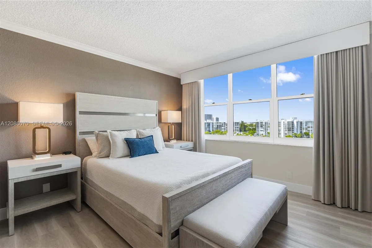 2501 S Ocean Dr #927, Hollywood: photo 1 of 25