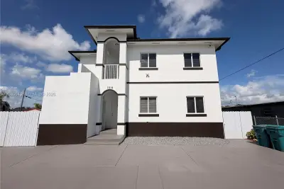 1514 NW 5th Ave #A, Florida City: photo 1 of 21
