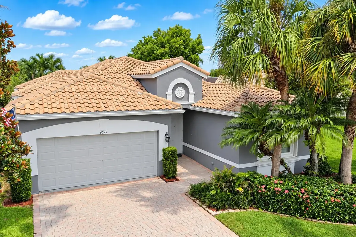 6579 Pavone St, Lake Worth: photo 1 of 27