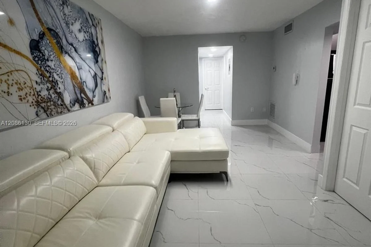 6620 W 2nd Ct #103, Hialeah: photo 1 of 16