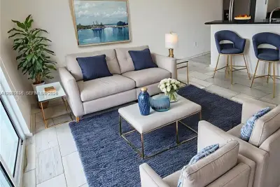 1401 SW 22nd St #1203, Miami: photo 1 of 9