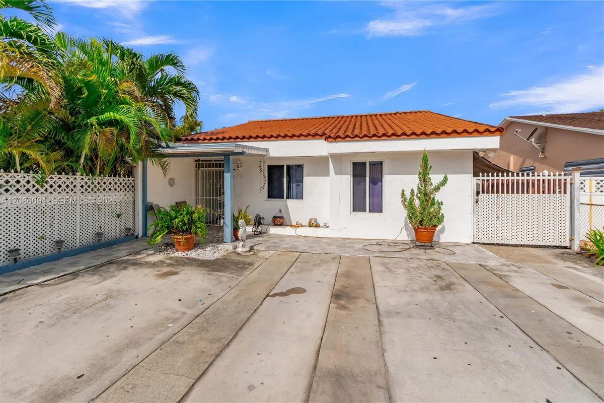 22 NW 108th Ct, Miami: photo 1 of 20