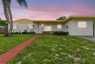 17432 NW 48th Ct, Miami Gardens: photo 1 of 31