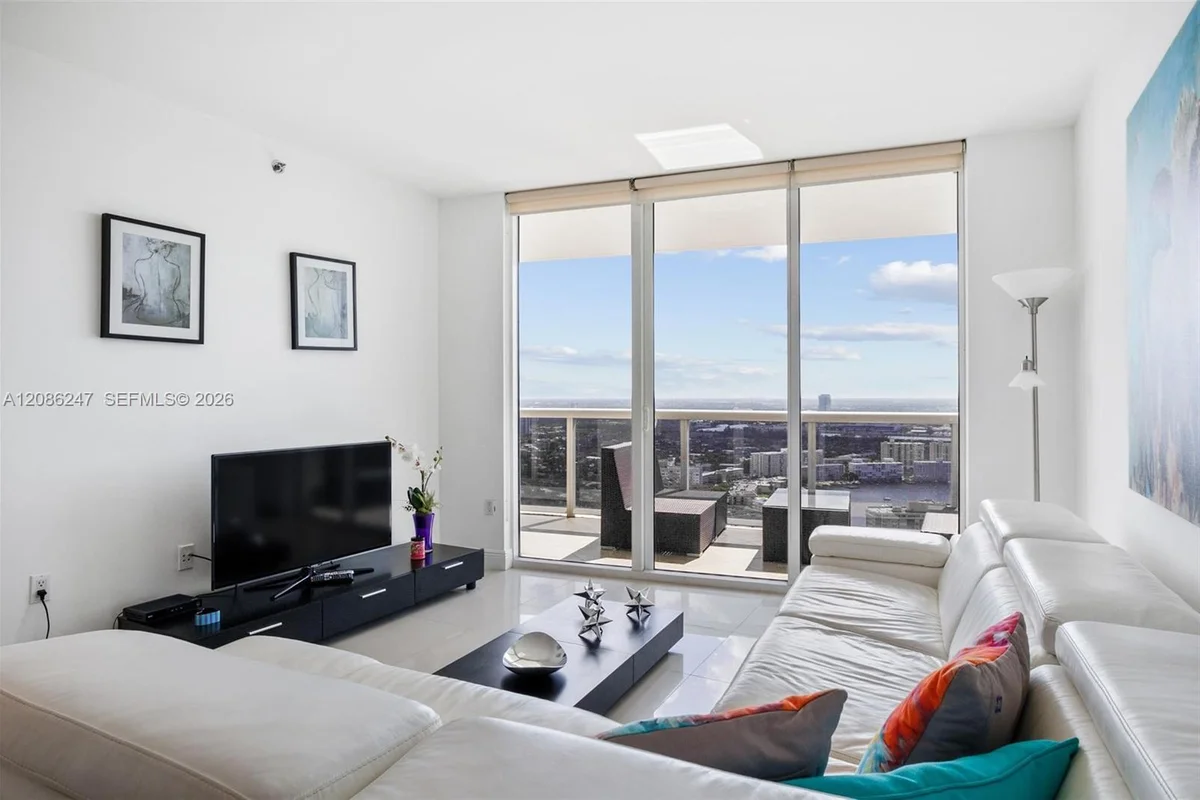1800 S Ocean Dr #4006, Hallandale Beach: photo 1 of 32