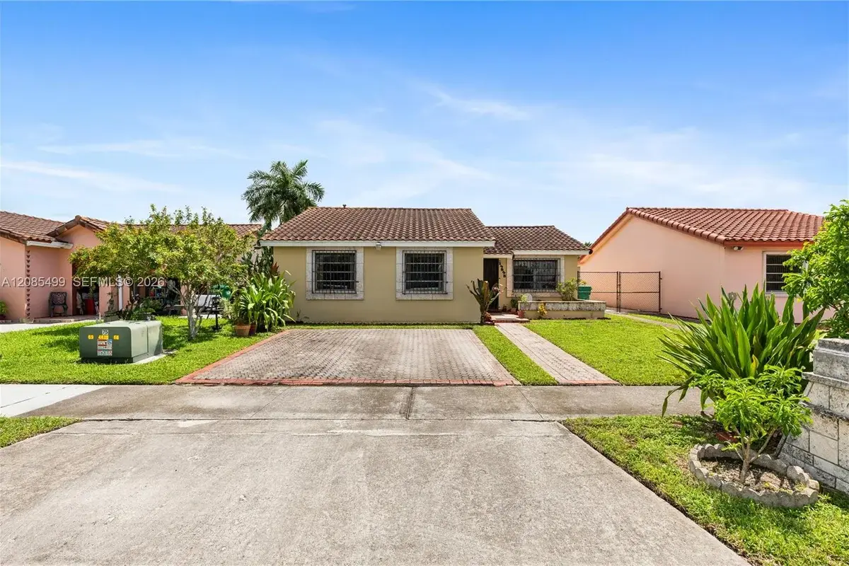 13828 SW 22nd Ter, Miami: photo 1 of 28