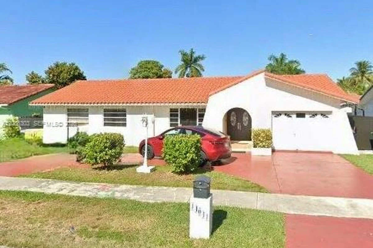 14041 SW 40th Ter, Miami: photo 1 of 33