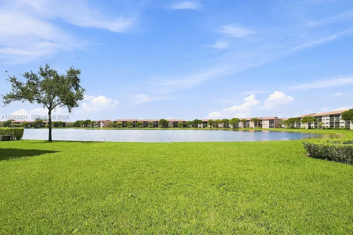 550 SW 138th Ave #402K, Pembroke Pines: photo 1 of 47