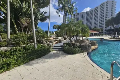 3300 NE 191st St #1202, Aventura: photo 1 of 27