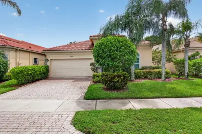 15832 Vivanco St, Delray Beach: photo 1 of 74