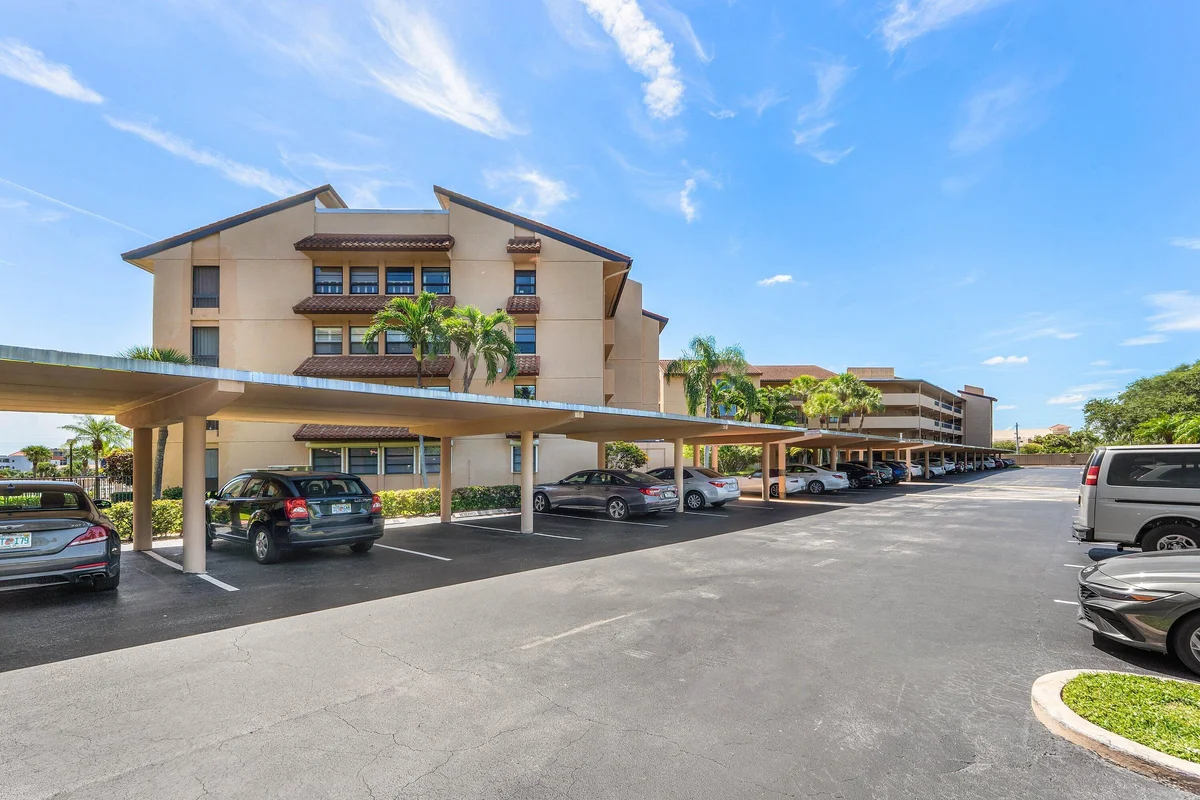 1030 Us Hwy 1 #413, North Palm Beach: photo 1 of 52