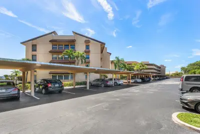 1030 Us Hwy 1 #413, North Palm Beach: photo 1 of 52