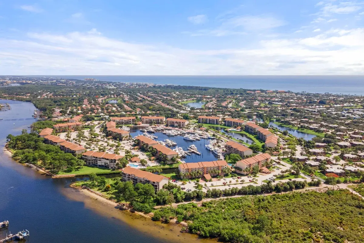 1601 Marina Isle Way #202, Jupiter: photo 1 of 37