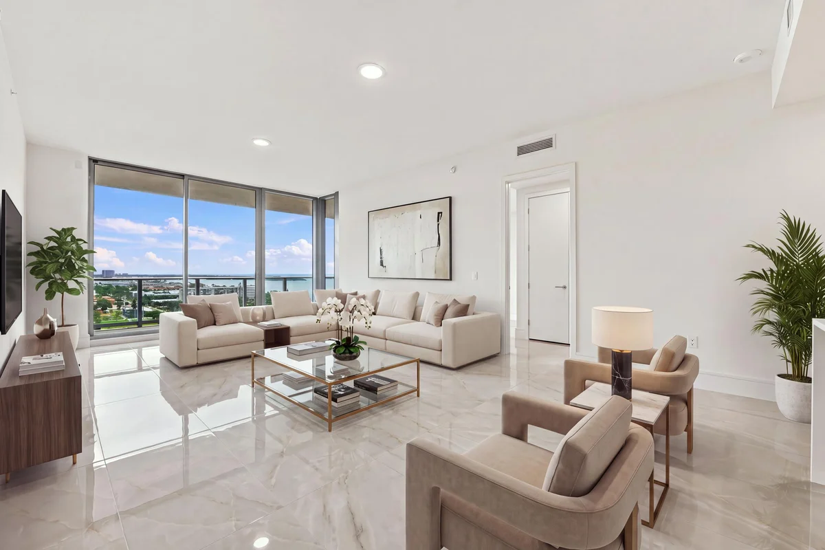 220 Lake Shore Dr #1517, Lake Park: photo 1 of 14