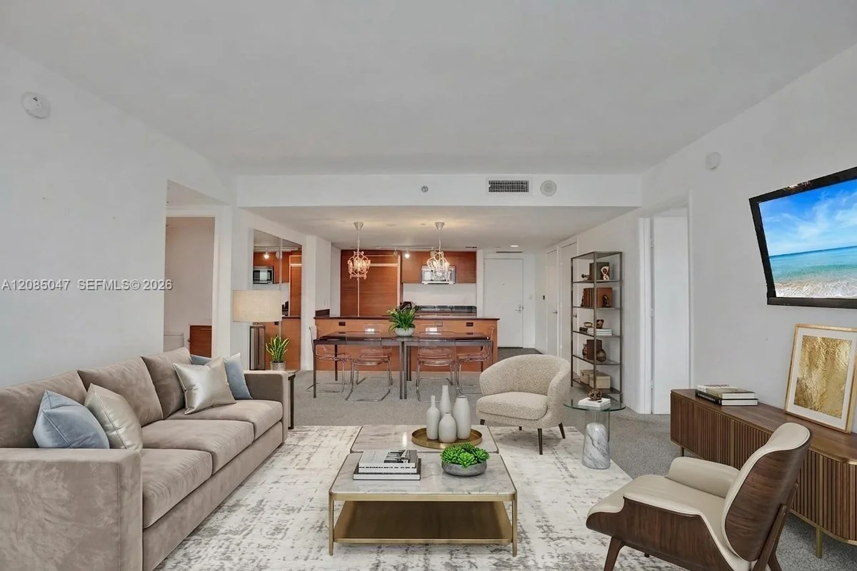 50 Biscayne Blvd #2801, Miami: photo 1 of 61