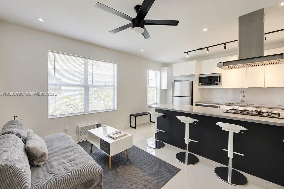 1618 Michigan Ave #26, Miami Beach: photo 1 of 5