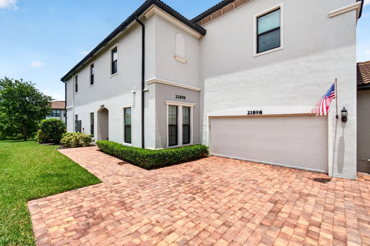 21898 Canadensis Cir, Boca Raton: photo 1 of 50
