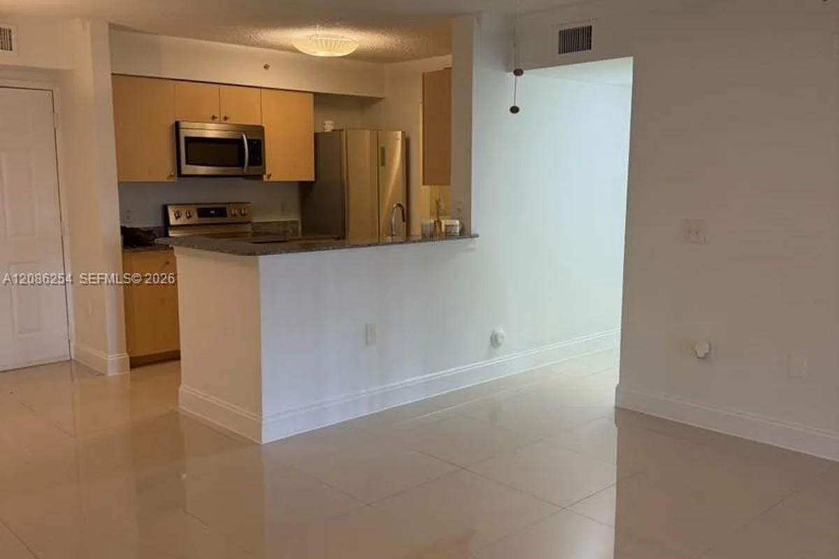 2451 Centergate Dr #101, Miramar: photo 1 of 33