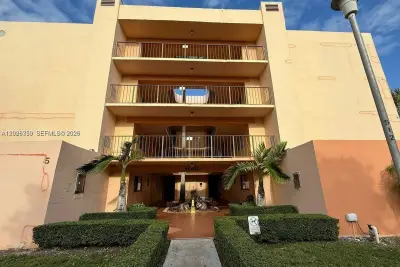 8600 SW 133rd Ave Rd #310, Miami: photo 1 of 14
