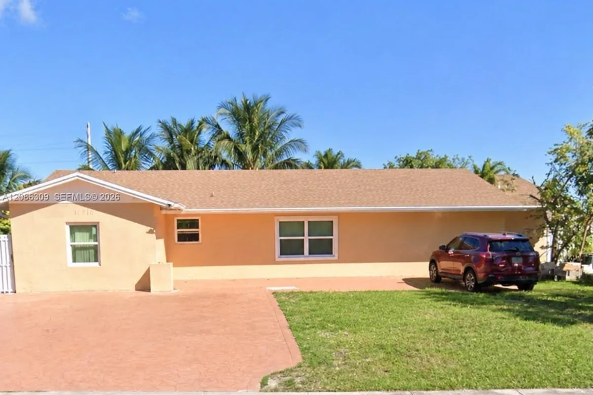 16515 SW 107th Ct, Miami: photo 1 of 1