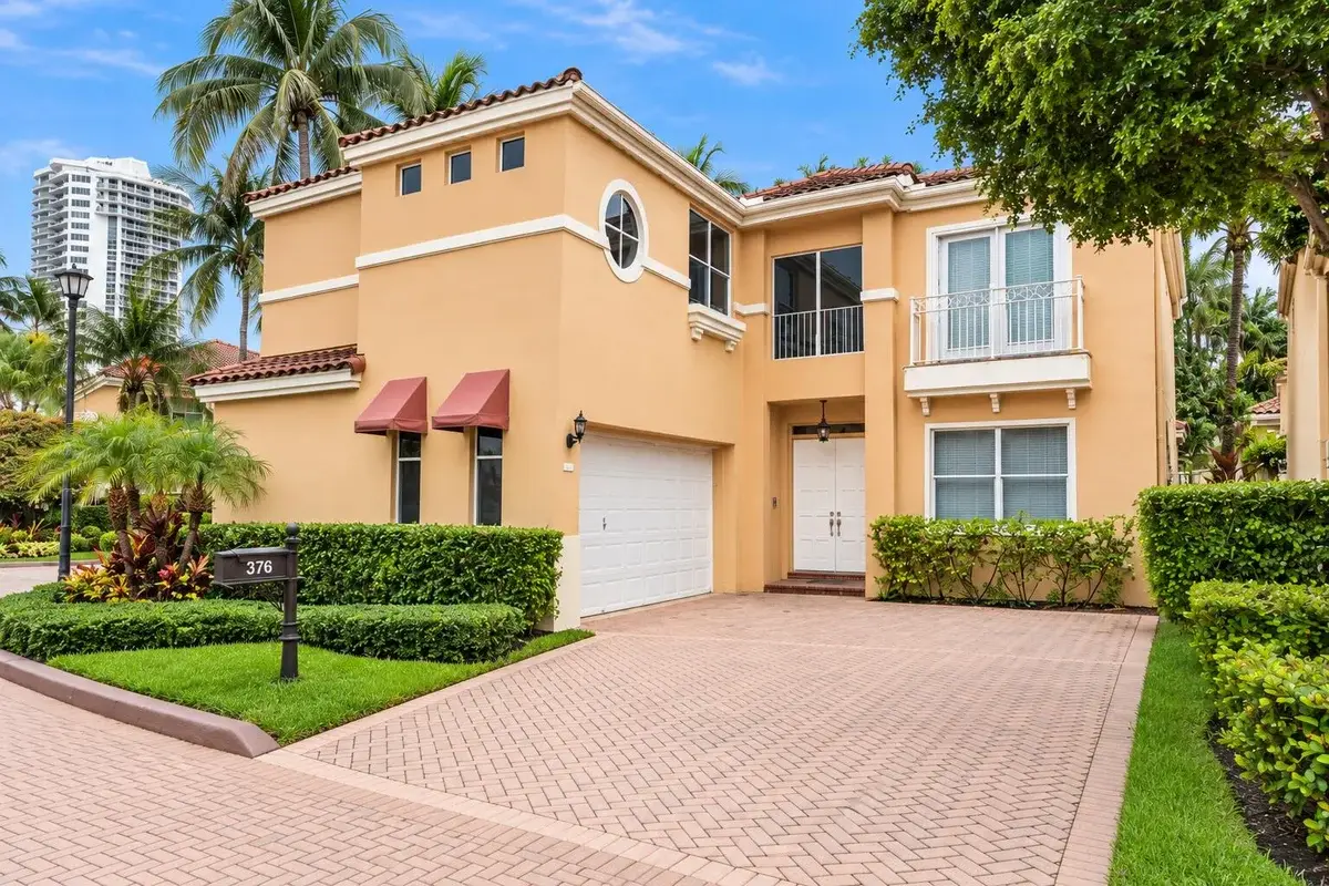 3728 NE 208th Ter, Aventura: photo 1 of 55