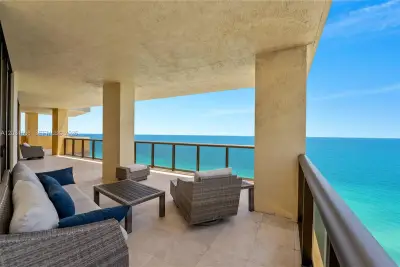 16275 Collins Ave #2101, Sunny Isles Beach: photo 1 of 40