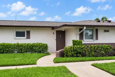 2845 Crosley Dr #E, West Palm Beach: photo 1 of 22