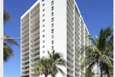 2625 Collins Ave #302, Miami Beach: photo 1 of 15